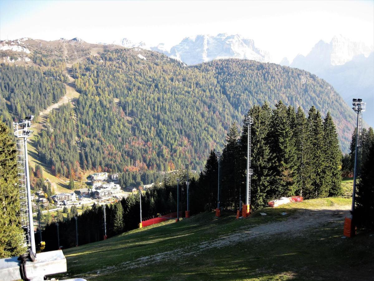 Chalet Francesca Patascoss Apartment Madonna di Campiglio Luaran gambar